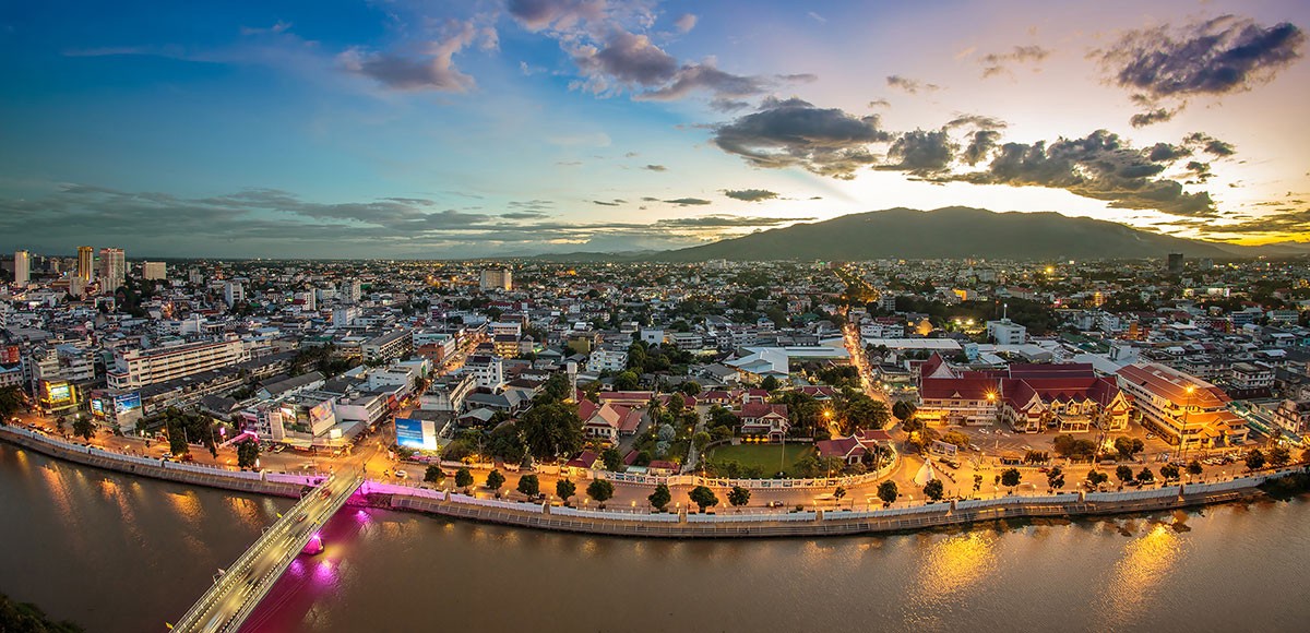 The Ping River at dusk. PC Thailand-Guide.